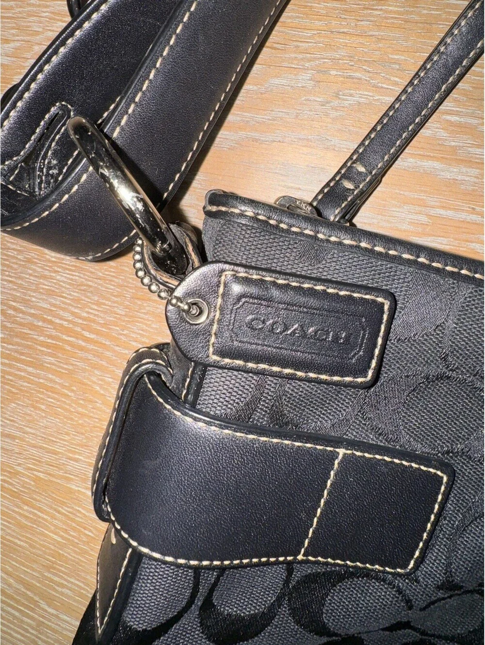 Vintage Coach Soho Signature Canvas Buckle Duffle Bag 3574 Black Jacquard